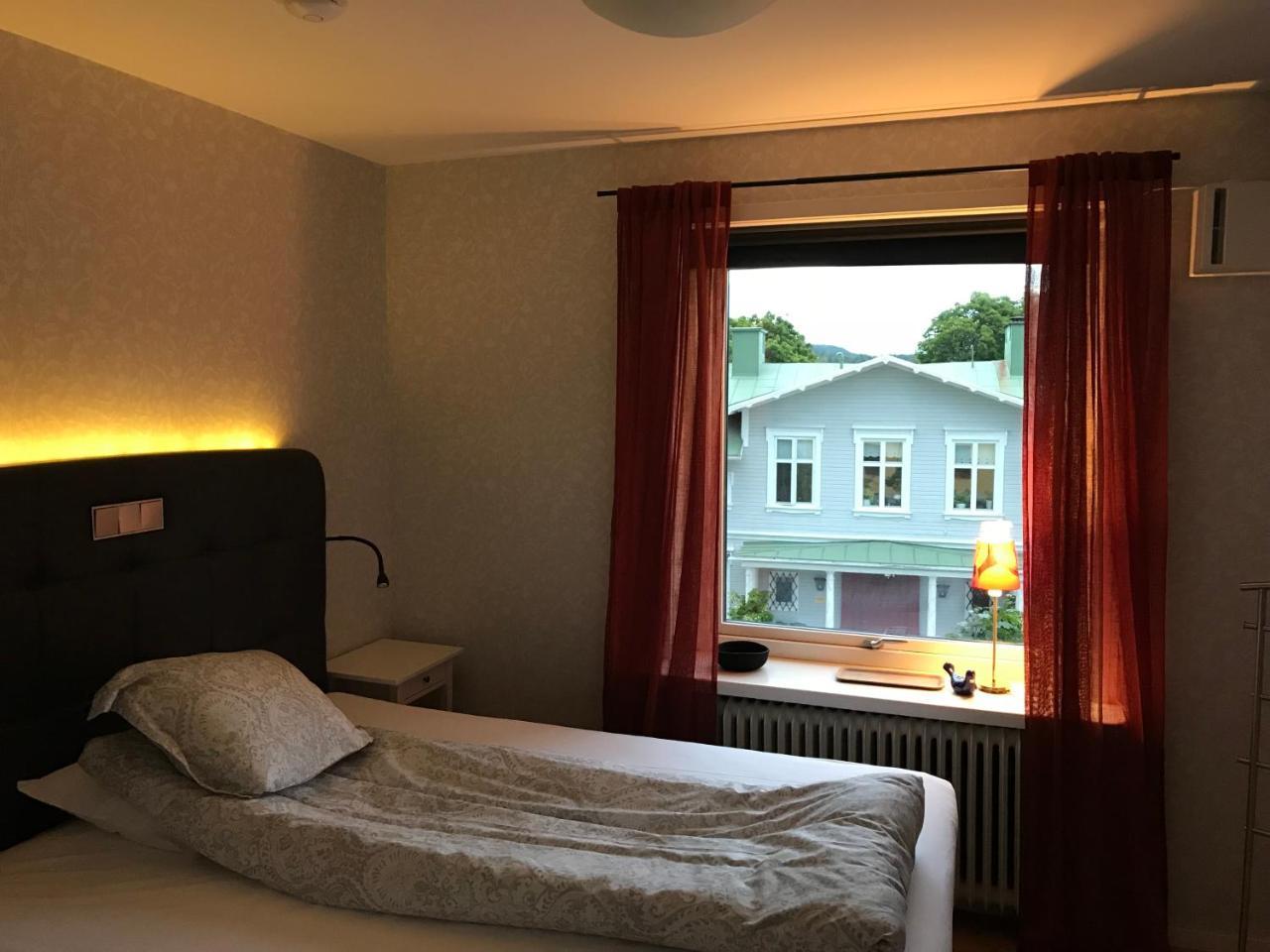 Hôtel Lansmansgarden Adalen à Lugnvik Extérieur photo